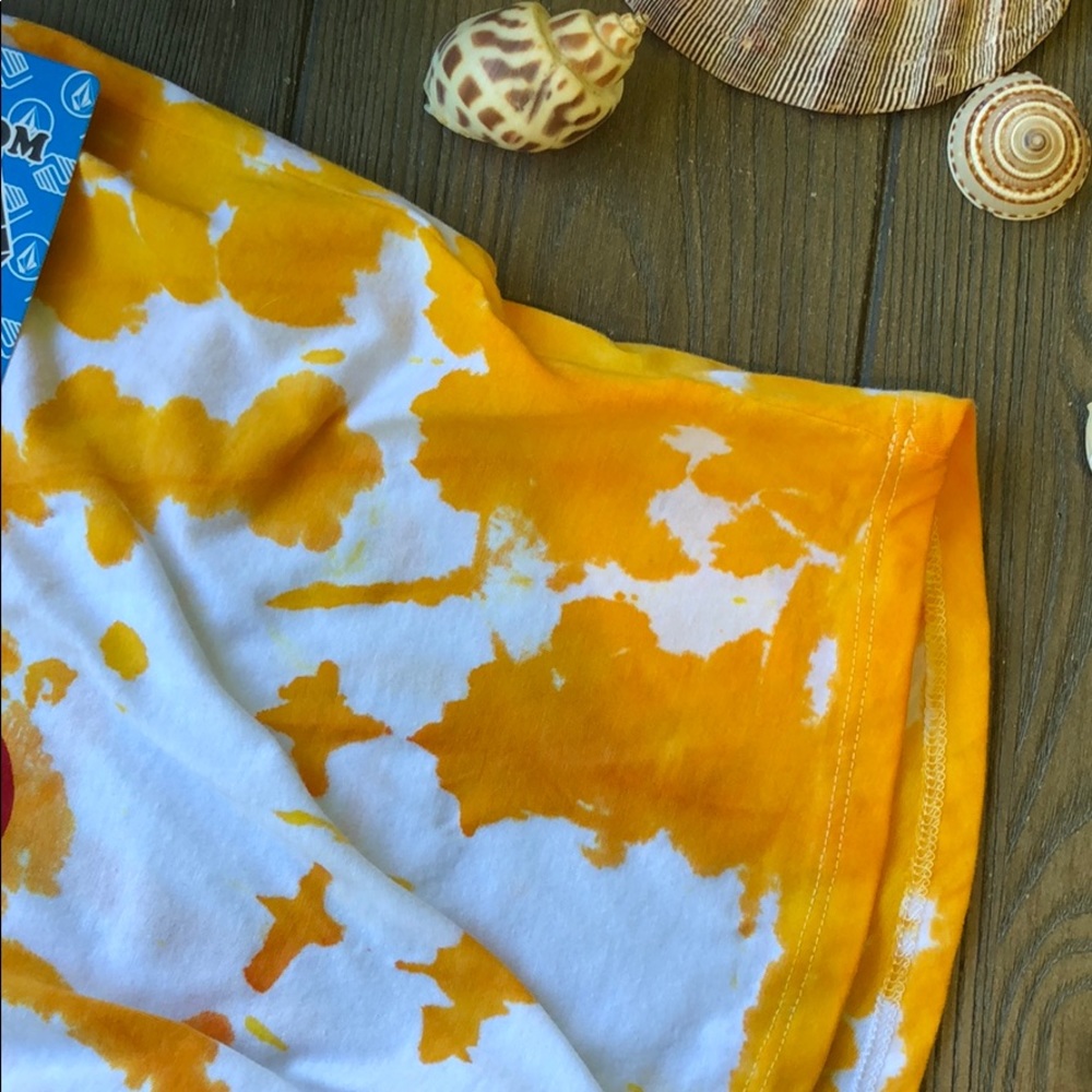 🔥💛VOLCOM- tie-dyed tank💛🔥 - Picture 5 of 6